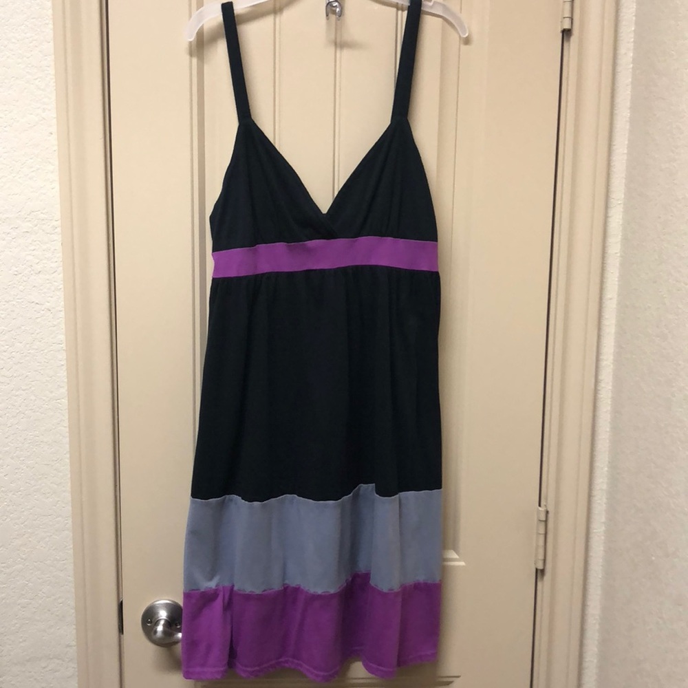 Roxy colorblock Dress in black, gray, and purple